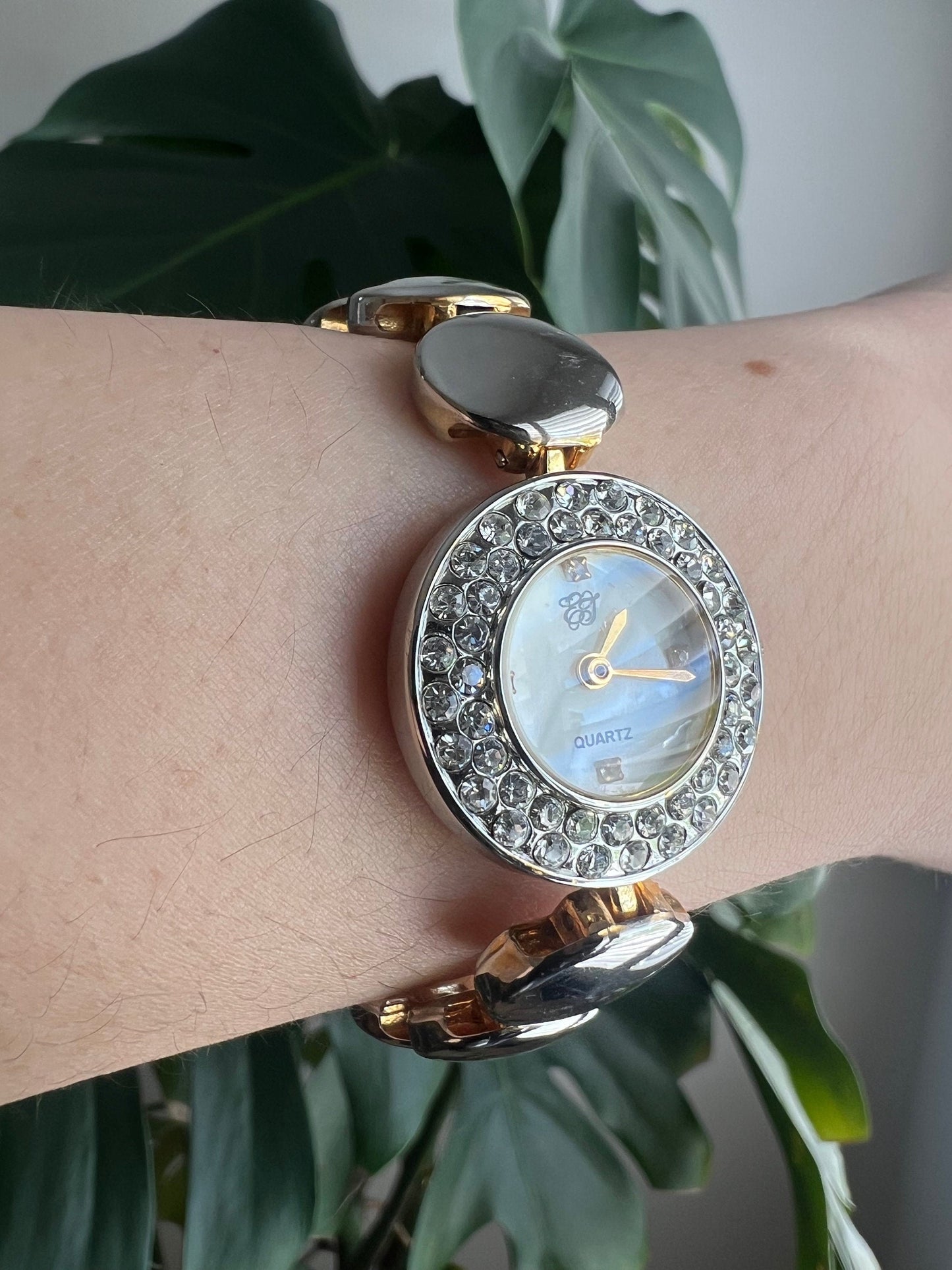 Vintage Elizabeth Taylor Dainty Women’s Watch | Crystal Bezel | Round Pearl Dial | Silver/Gold Tone