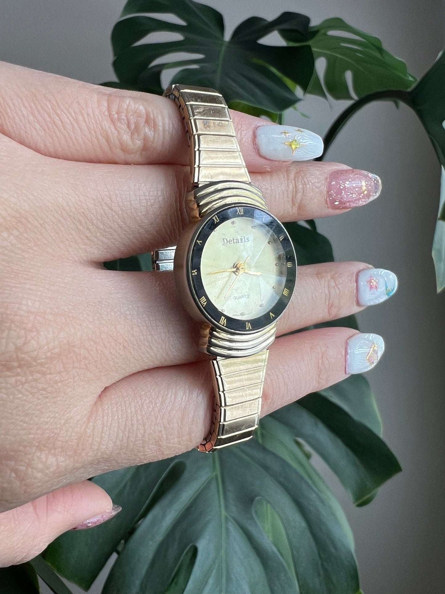 Vintage Details Dainty Women’s Watch | Round Gold Dial | Roman Numeral Bezel | Gold Tone | Stretchy Band