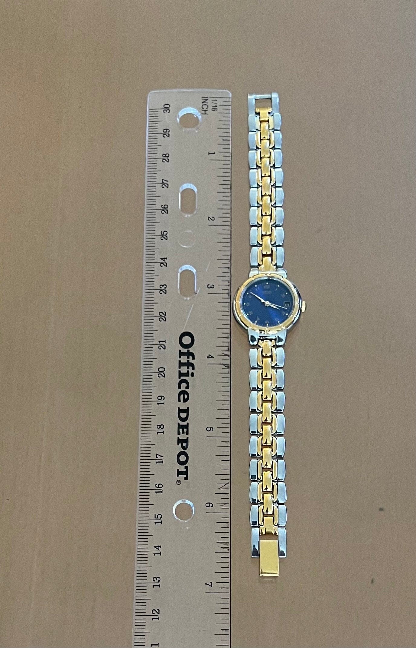 Vintage Seiko Quartz Dainty Watch | Deep Blue Dial | Gold/Silver Tone | Date Feature