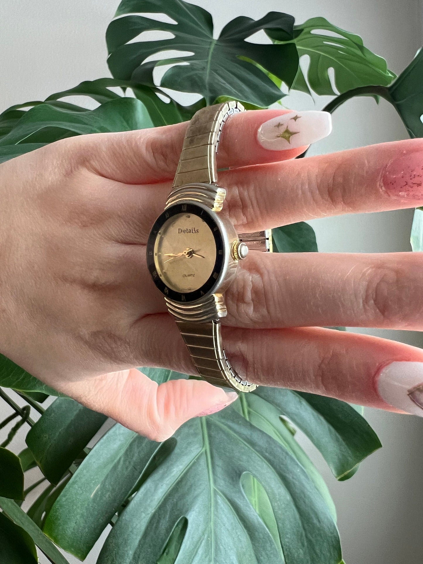 Vintage Details Dainty Women’s Watch | Round Gold Dial | Roman Numeral Bezel | Gold Tone | Stretchy Band