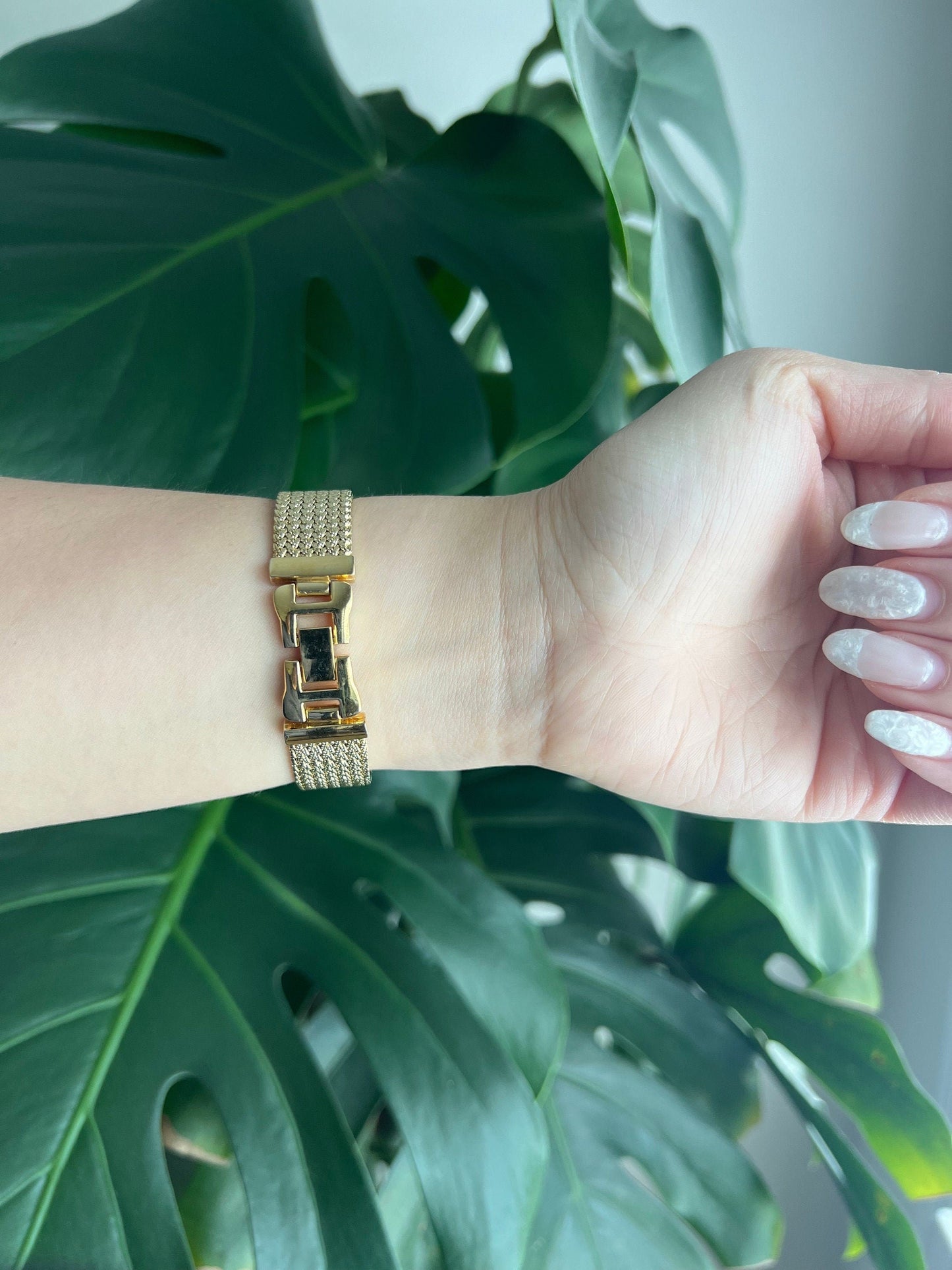 Vintage Peek & Peek Dainty Women’s Watch | Boxy Gold Dial | Gold Tone