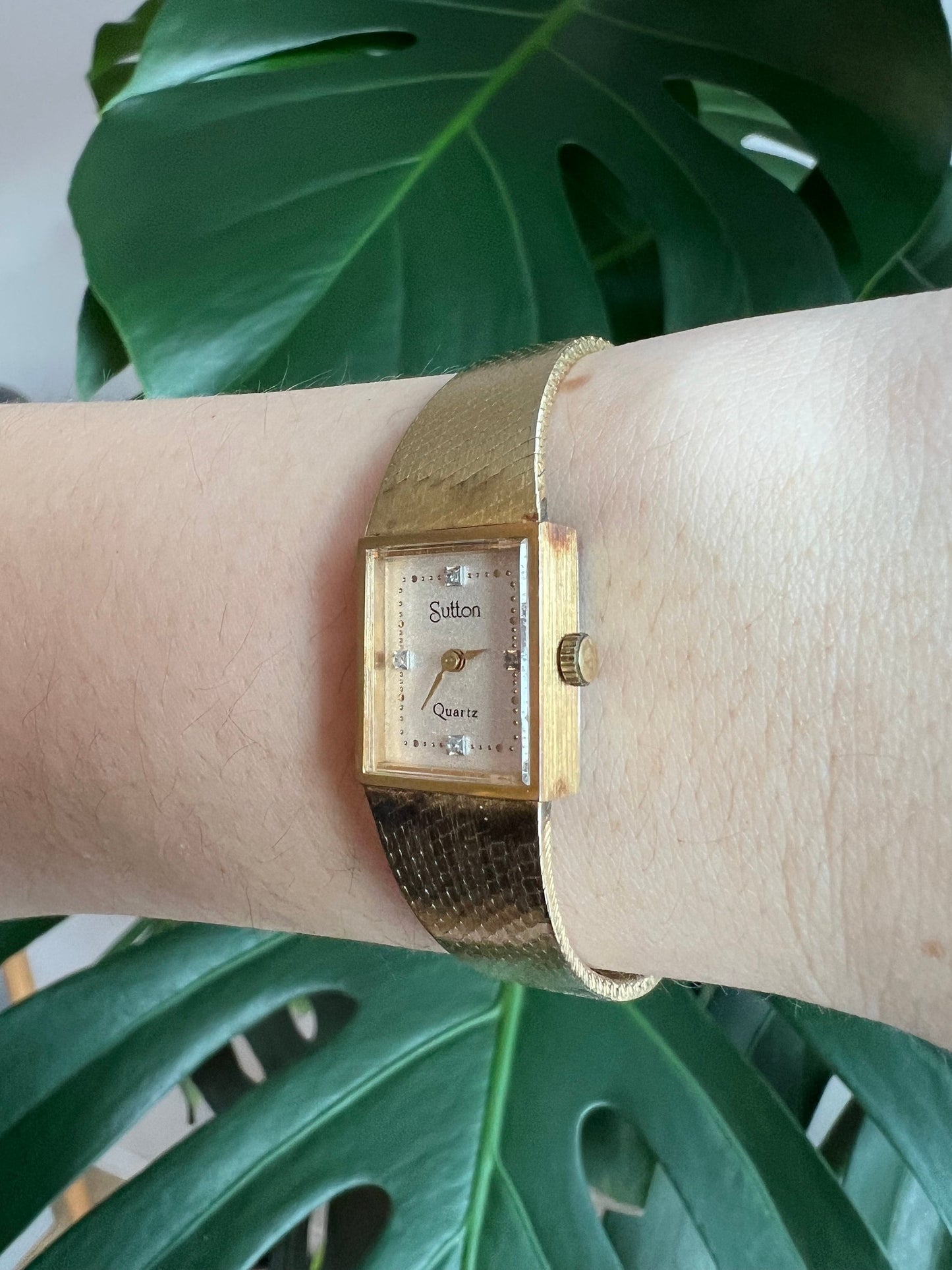 Vintage Sutton Dainty Women’s Watch | Gold Rectangle Dial | Gold Tone