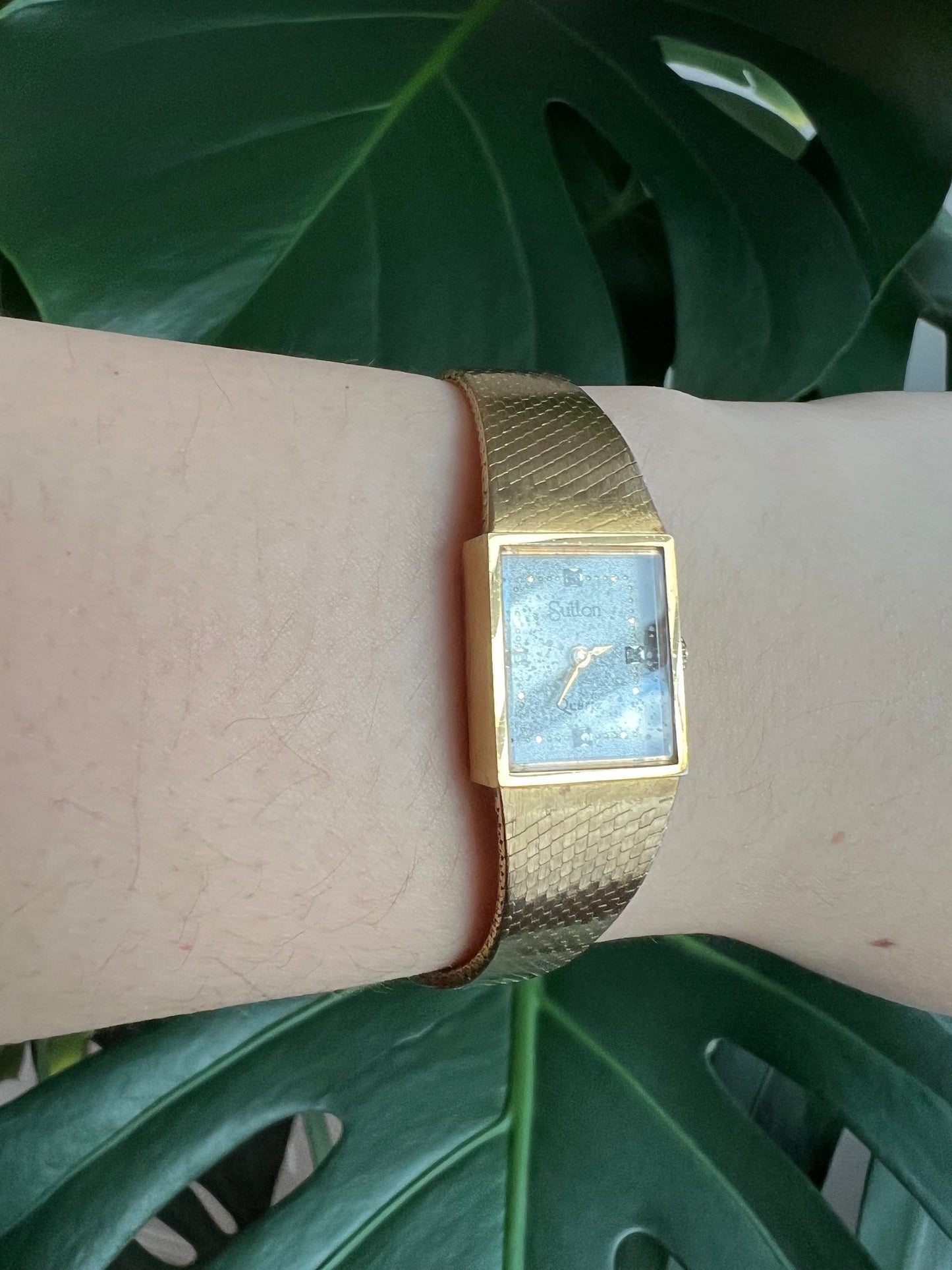 Vintage Sutton Dainty Women’s Watch | Gold Rectangle Dial | Gold Tone