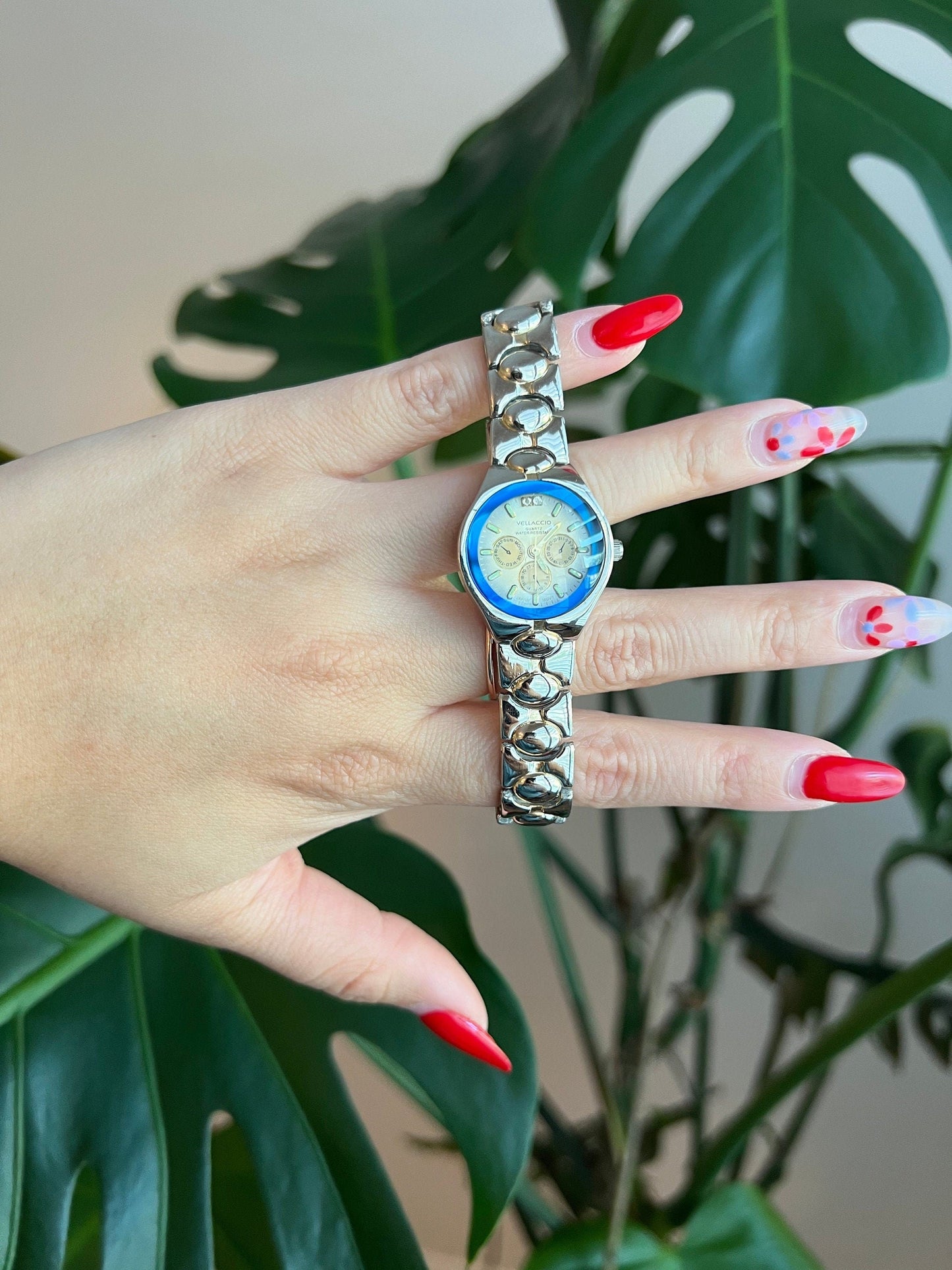 Vintage Dainty Vellaccio Women’s Watch | Round Gold Dial | Blue Bezel Border | Gold Tone