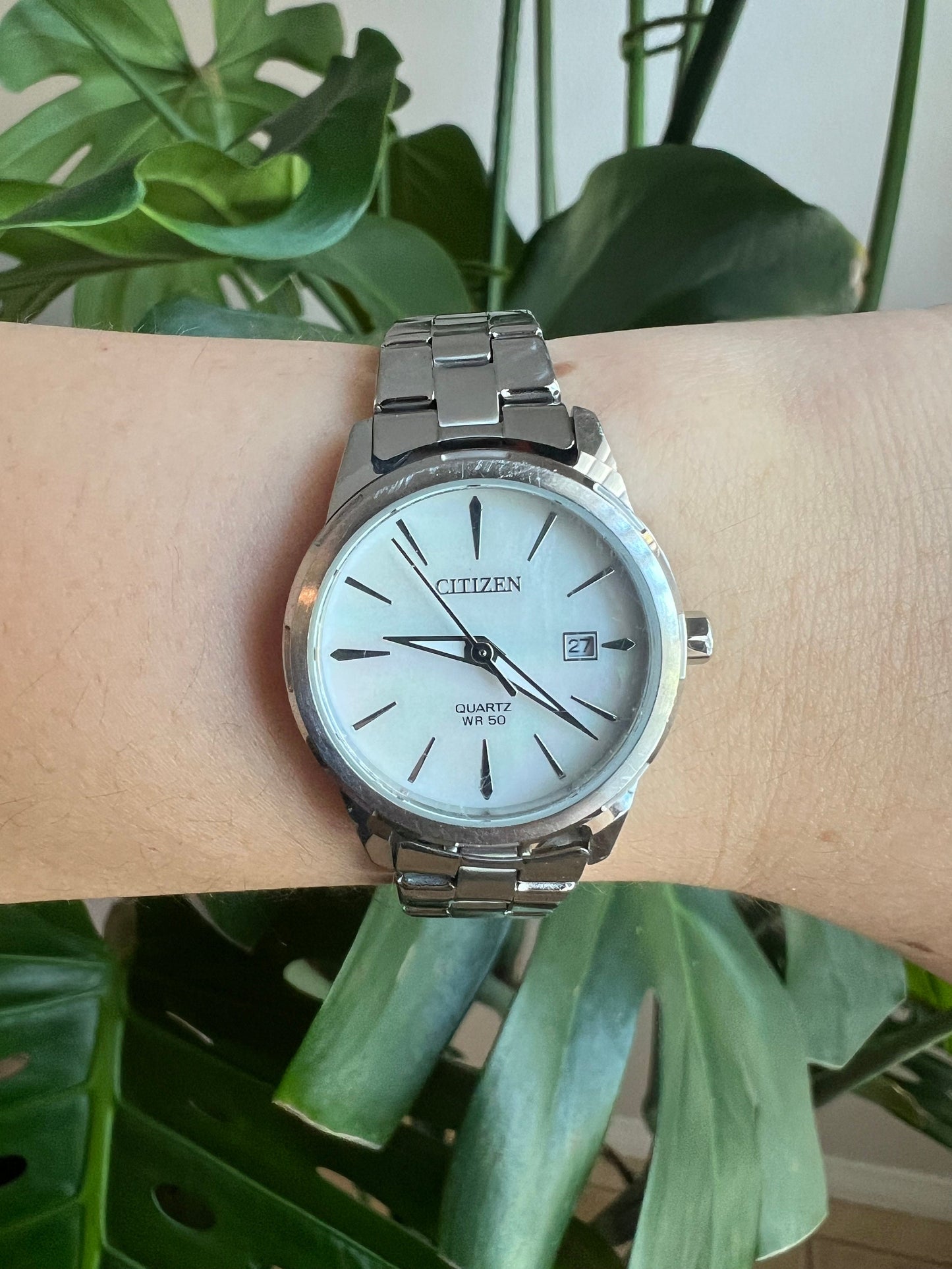 Vintage Citizen Quartz Dainty Women’s Watch | Round White Dial | Date Feature | Silver Tone