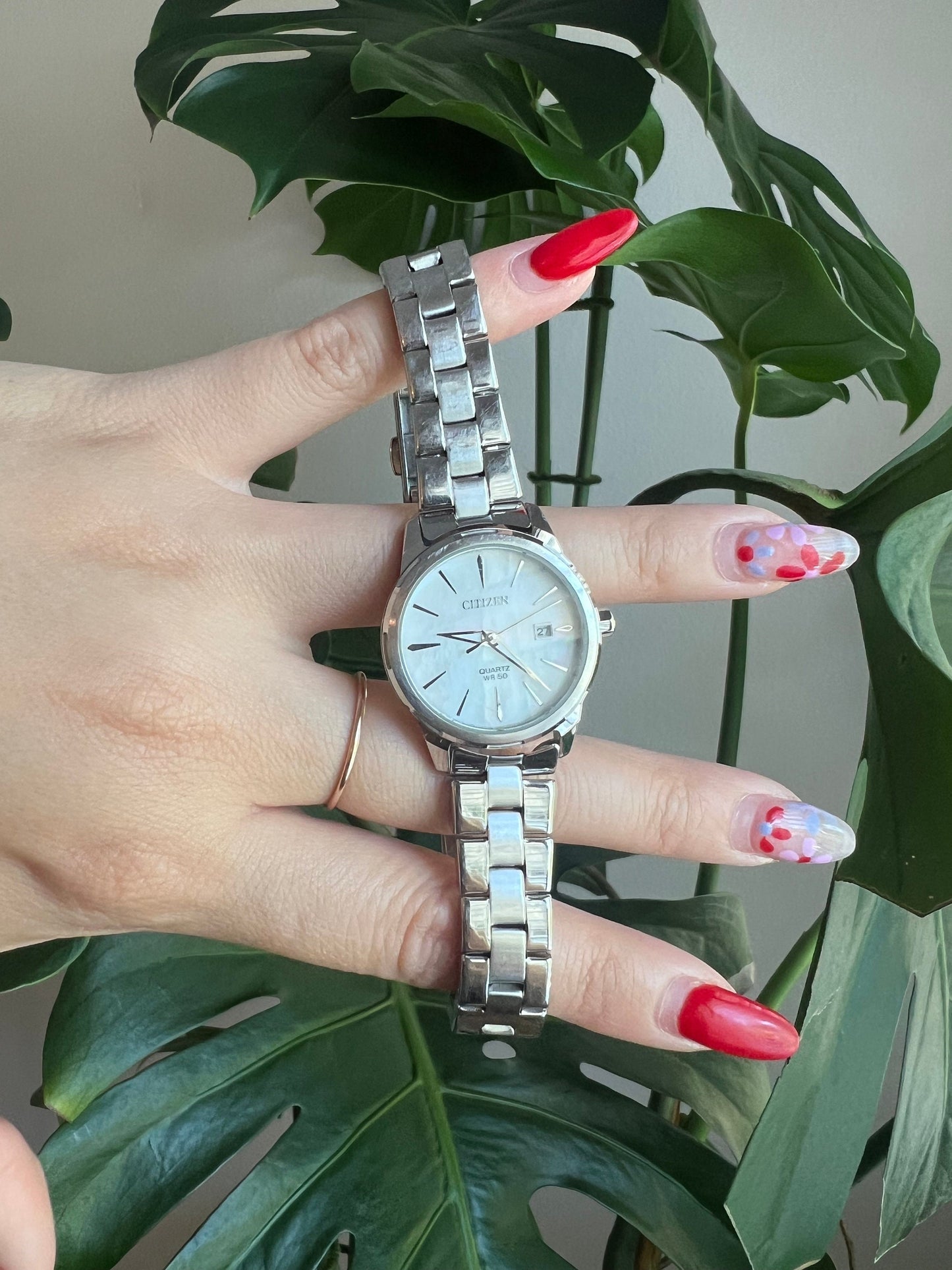 Vintage Citizen Quartz Dainty Women’s Watch | Round White Dial | Date Feature | Silver Tone