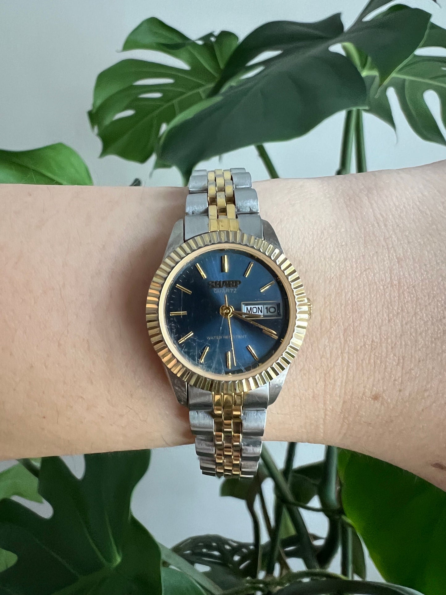 Vintage Sharp Dainty Women’s Watch | Round Blue Dial | Gold Bezel | Gold/Silver Tone