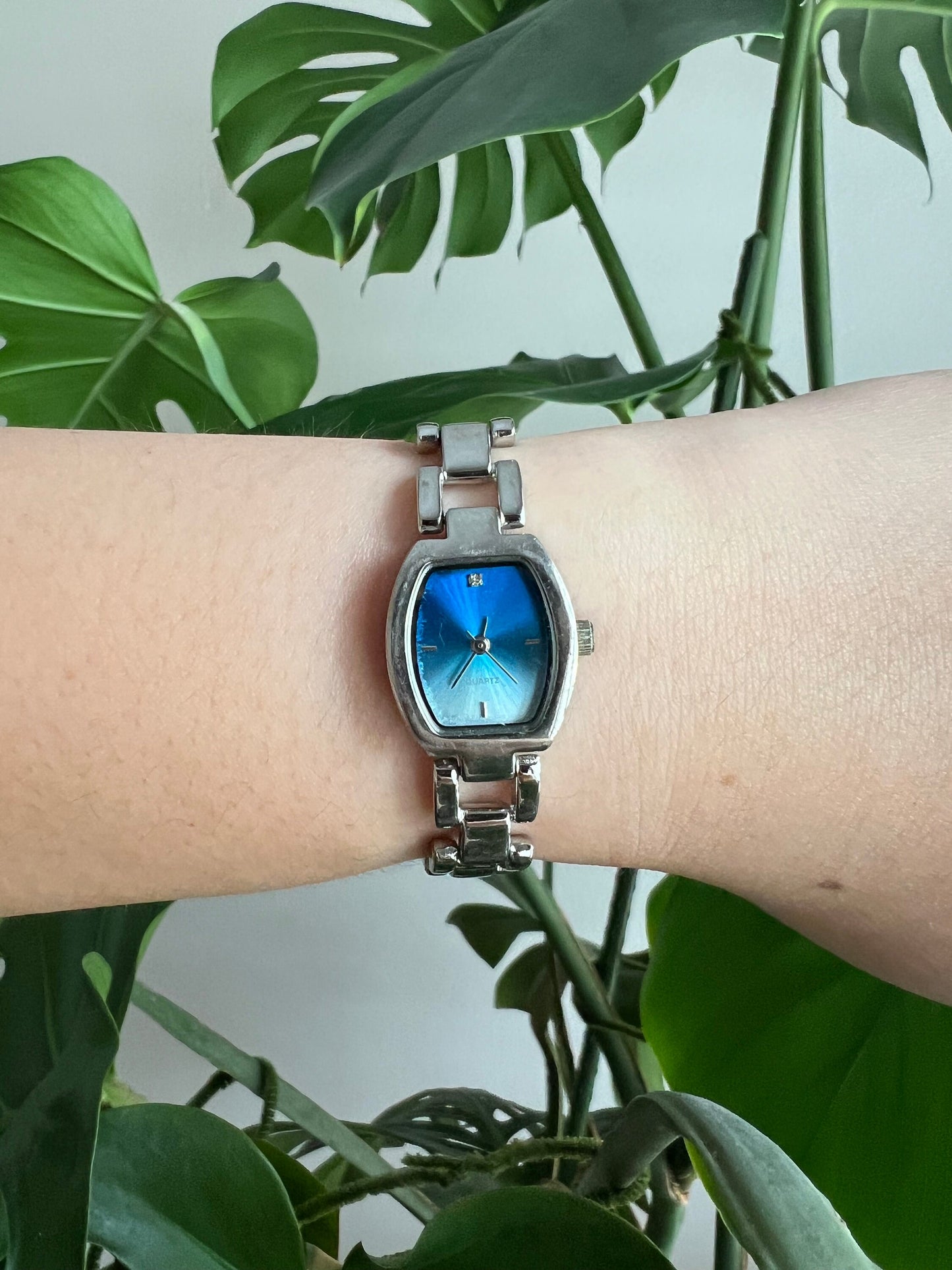 Vintage Quartz Dainty Women’s Watch | Boxy Blue Gradient Dial | Silver Tone | NON-WORKING